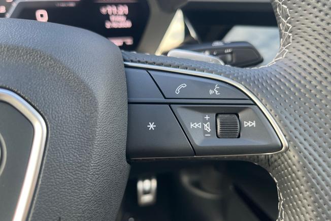 Audi  S3 Saloon Photo 17