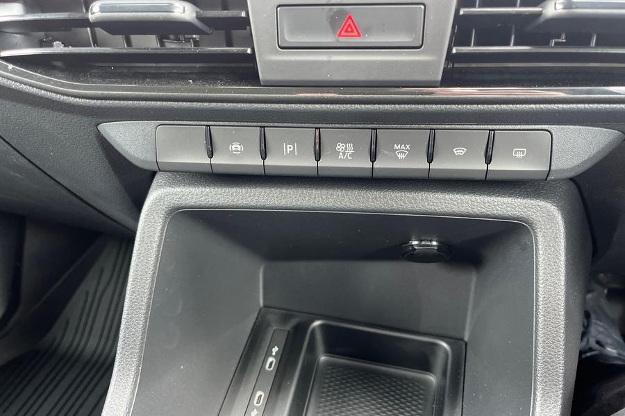Ford TRANSIT CONNECT Photo autoimg-c5b6063a77734faec0c3fd9be0c6f86427f2037d.jpg
