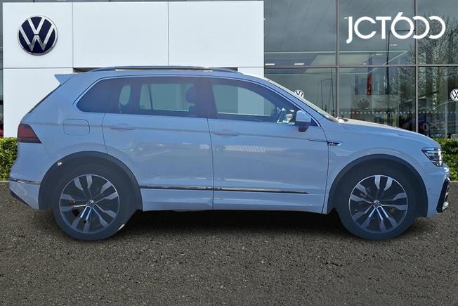 VOLKSWAGEN Tiguan Photo 4