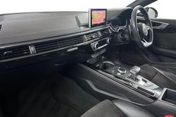 AUDI RS5 Photo 2