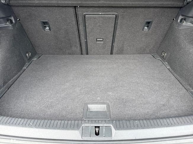 Volkswagen Golf Photo 12