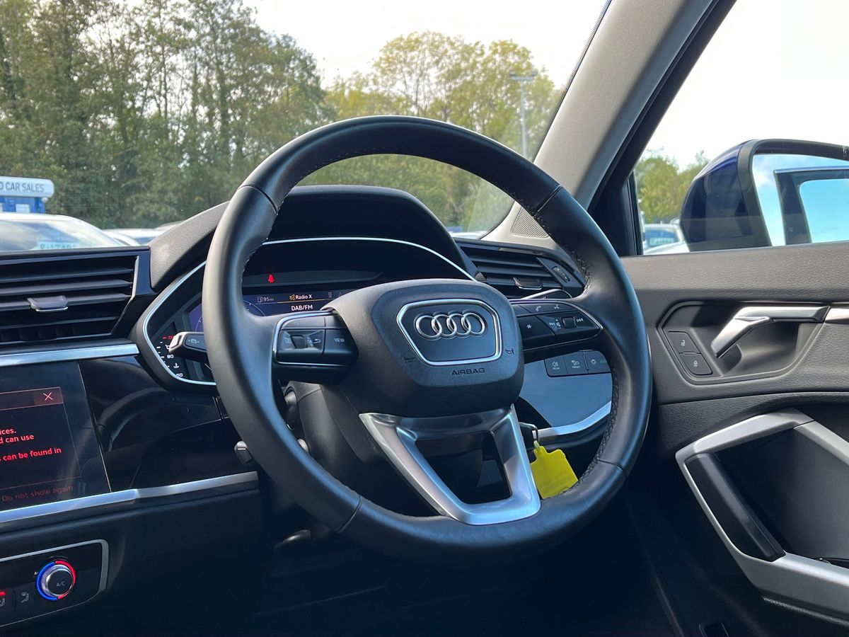 Audi Q3 Photo 13