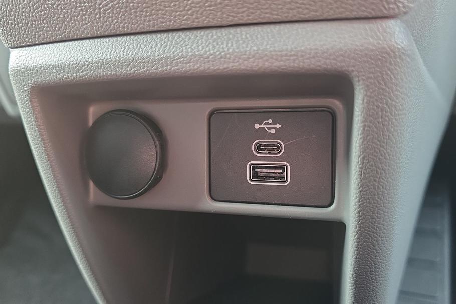 Used Ford TRANSIT CUSTOM YP75JHF 31