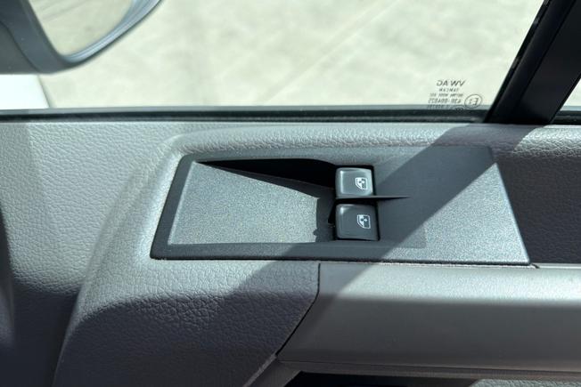 VOLKSWAGEN Crafter Photo 35