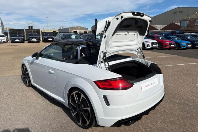 AUDI Tt Rs Photo 59