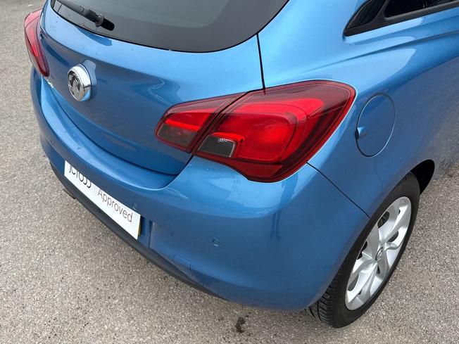VAUXHALL Corsa Photo 22