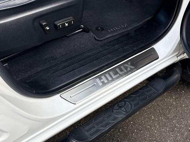 Toyota Hilux Photo 51
