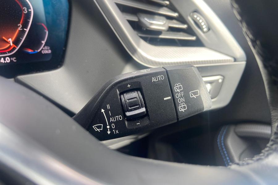 BMW 1 SERIES Photo autoimg-c5ceb1136e616d58ff1662120e55219a51bac83f.jpg