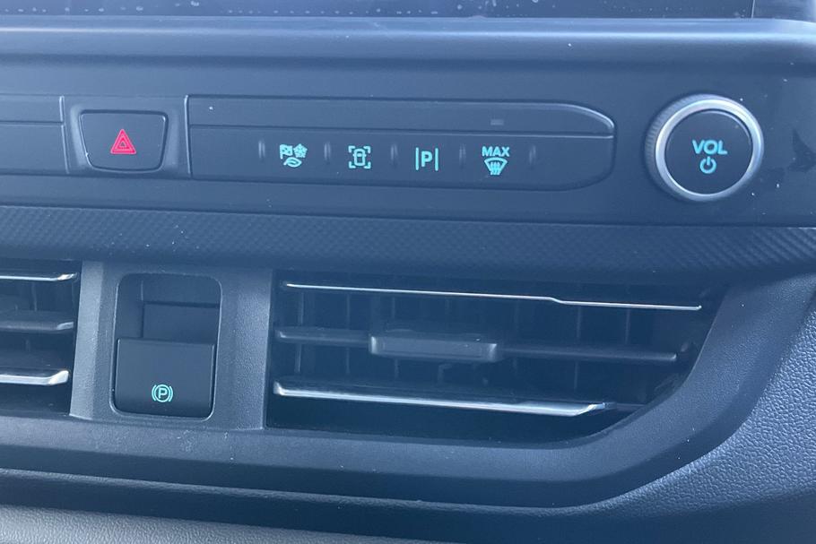 Used Ford TRANSIT CUSTOM WN75ATZ 30