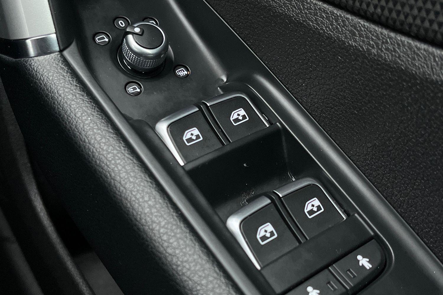Audi Q2 Photo 15