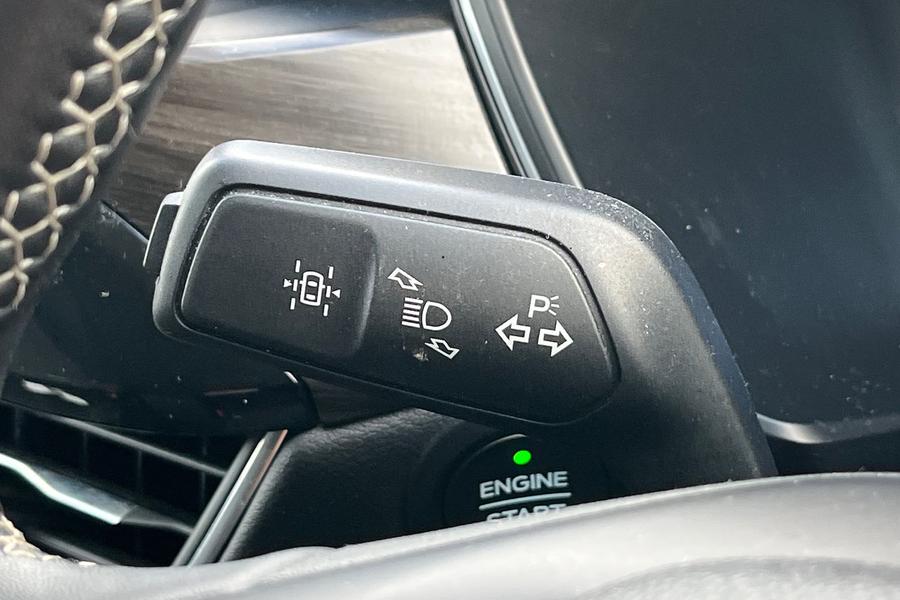 Ford Kuga Photo autoimg-c5de2d187528343964b1f57c004859fb84438e7f.jpg