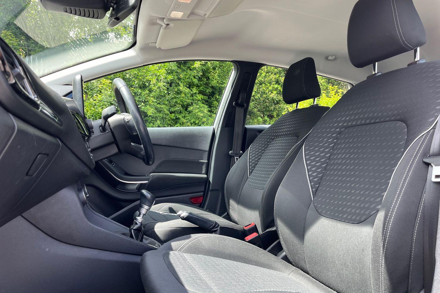 Ford Fiesta Photo 18