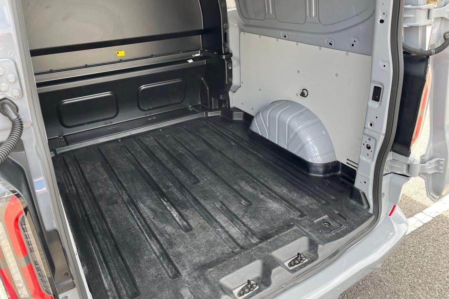 Ford TRANSIT CUSTOM Photo autoimg-c5eec54ec470d093320609a39e29f2ea5df46428.jpg