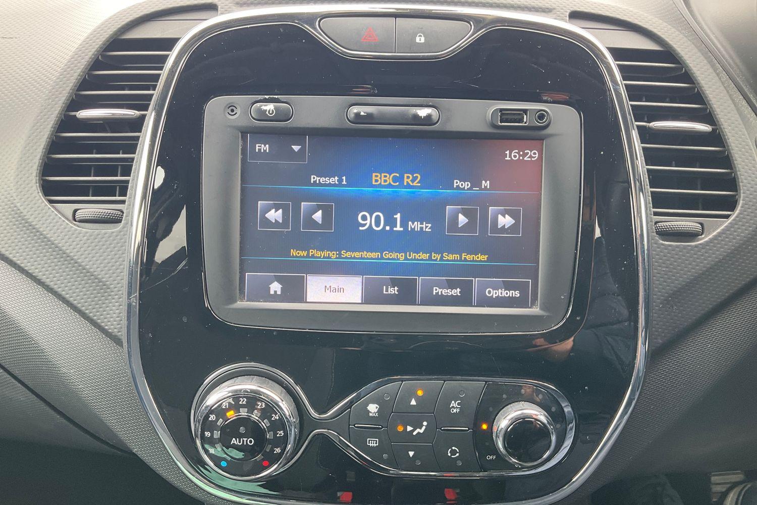 Renault CAPTUR Photo 22