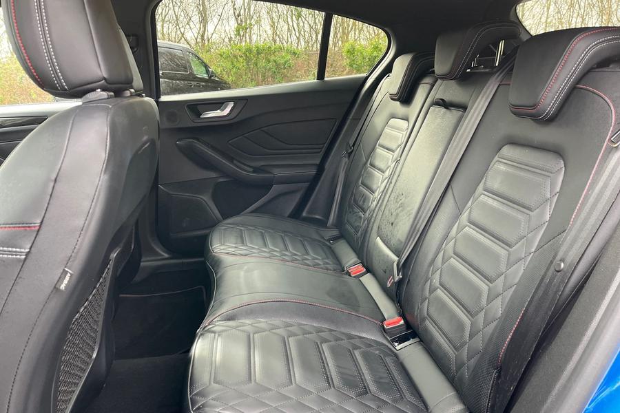 Ford FOCUS Photo autoimg-c5f9fca0ee84223a4568188072550a7863f87f9f.jpg