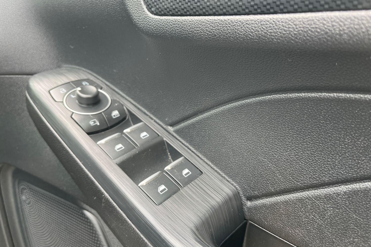 Ford KUGA Photo 15