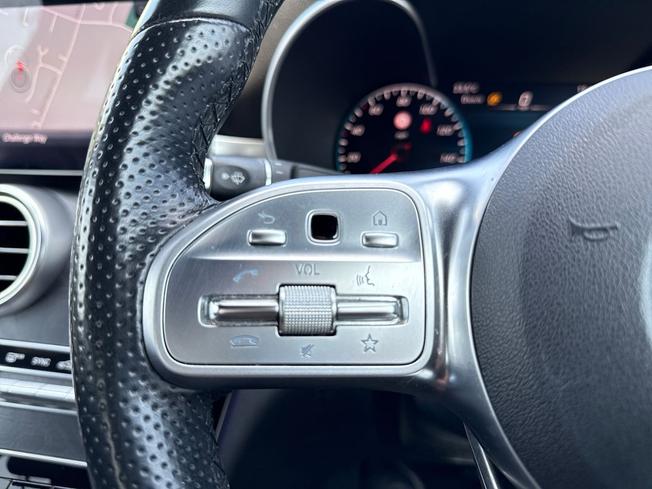 MERCEDES-BENZ C Class Photo 16
