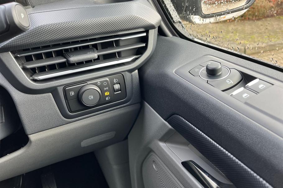 Used Ford TRANSIT CUSTOM 18