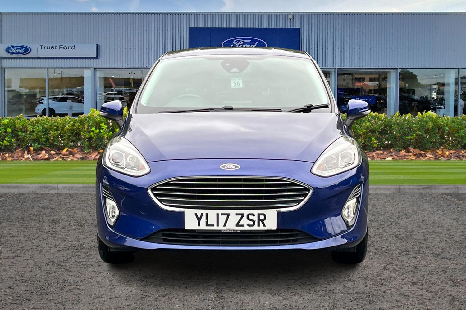 Ford Fiesta Photo 5