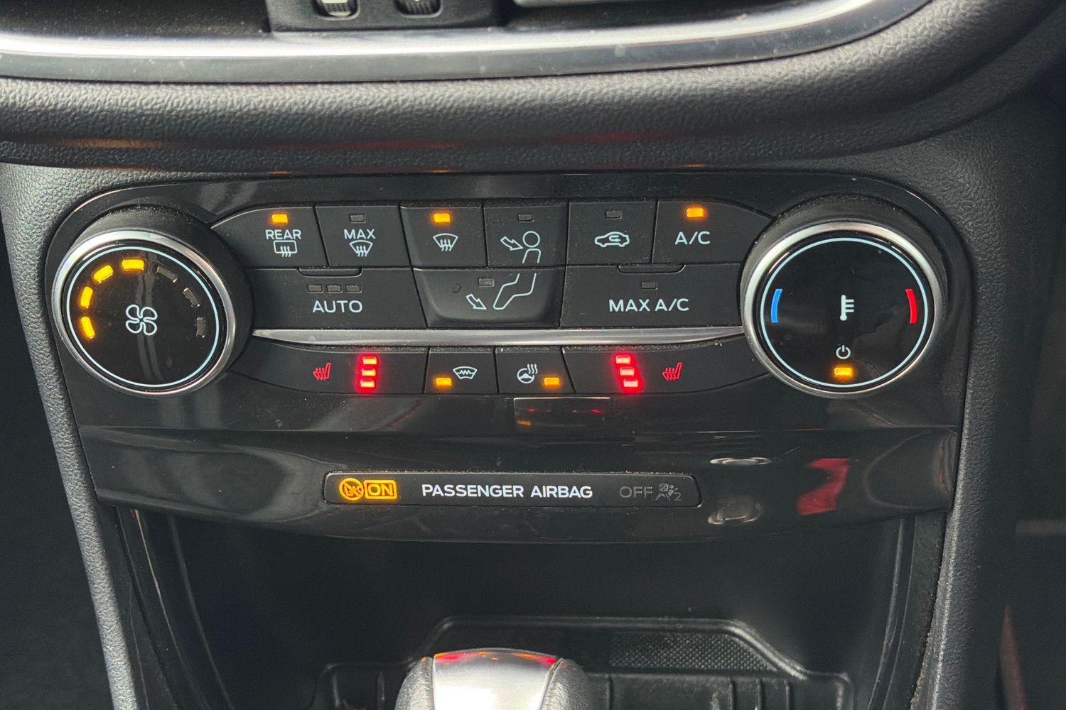 Ford PUMA Photo 34