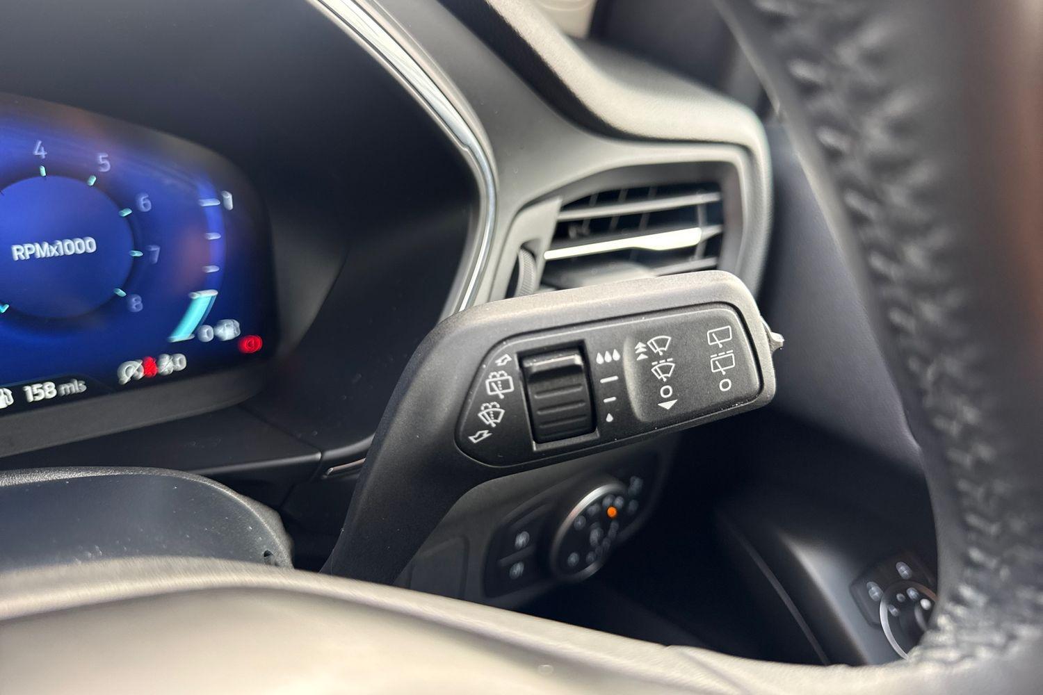Ford FOCUS Photo 14