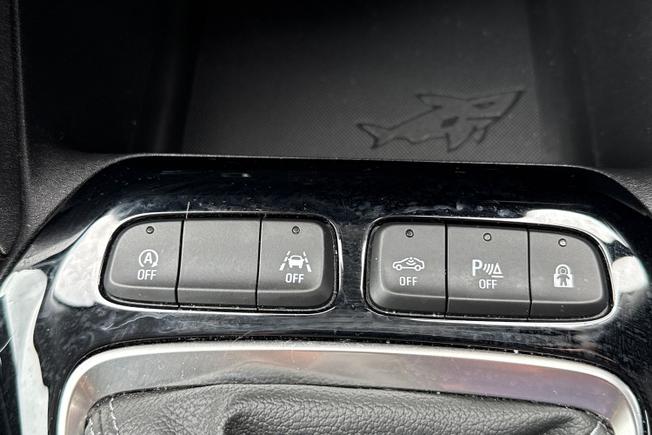 VAUXHALL Corsa Photo 28
