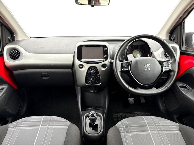 PEUGEOT 108 Photo 10