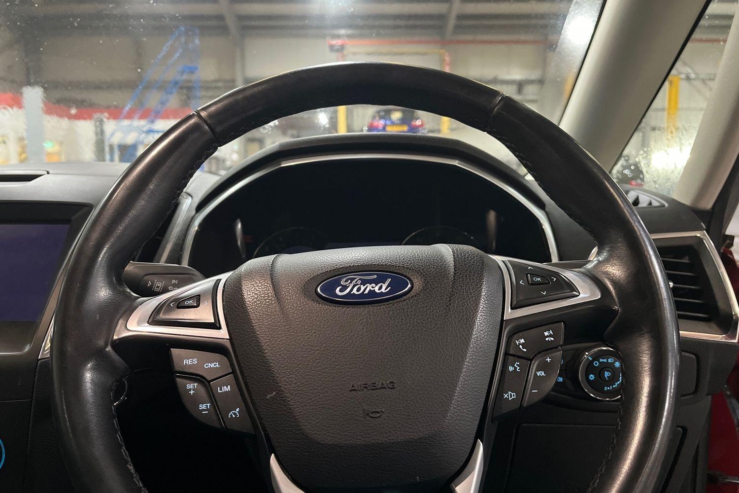 Ford GALAXY Photo 11