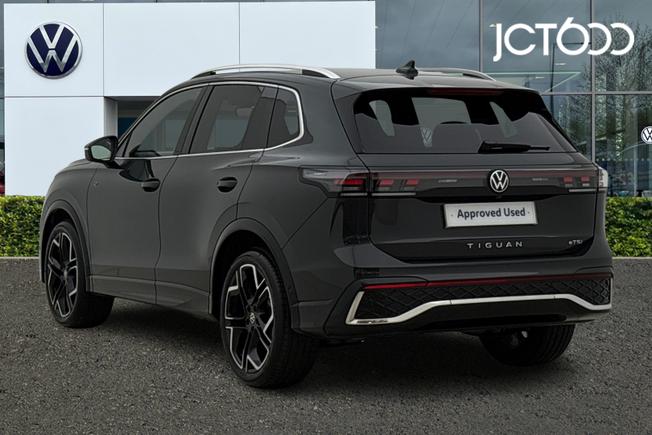 VOLKSWAGEN Tiguan Photo 3