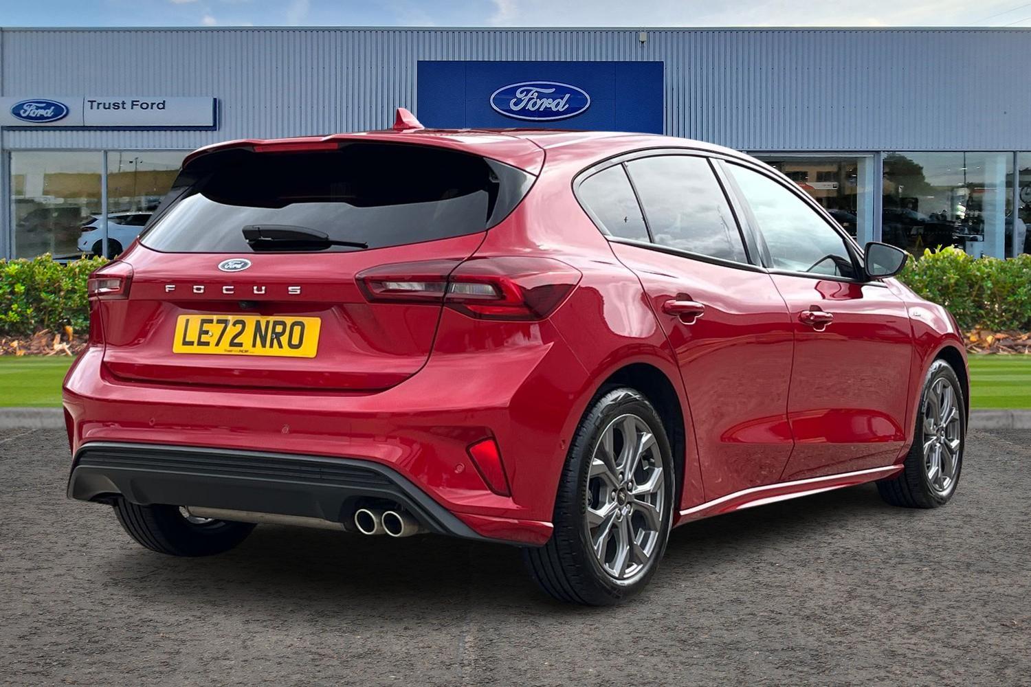 Ford Focus Photo 3
