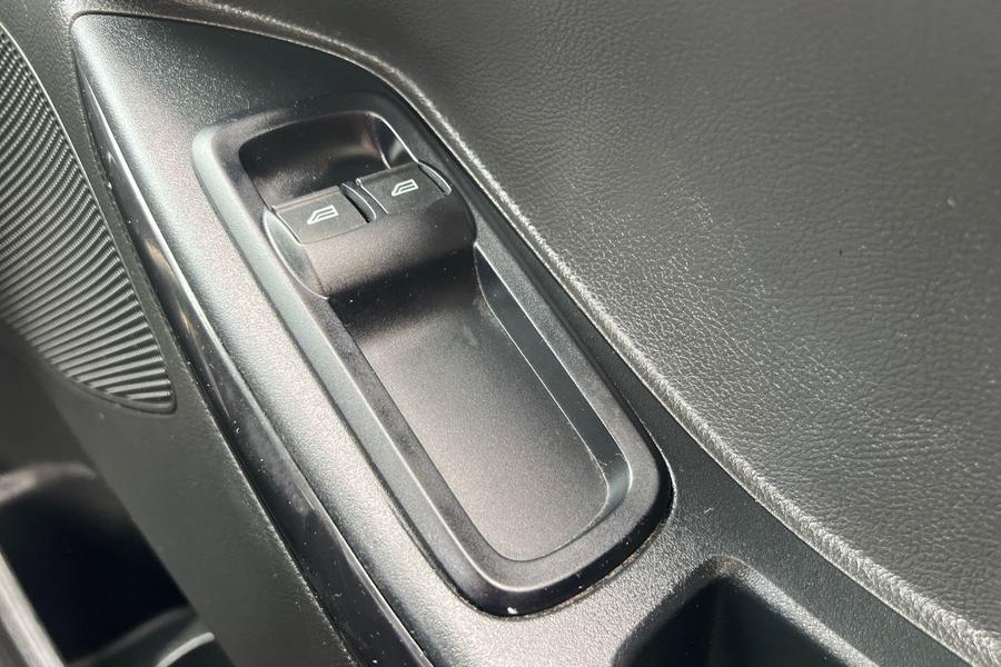 Ford KA+ Photo autoimg-c6124e155a067c566c81a7cd8a9031741ab10f54.jpg