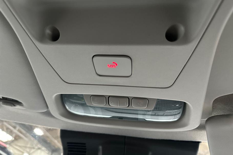 Used FORD E-TRANSIT COURIER LL75RMO 38