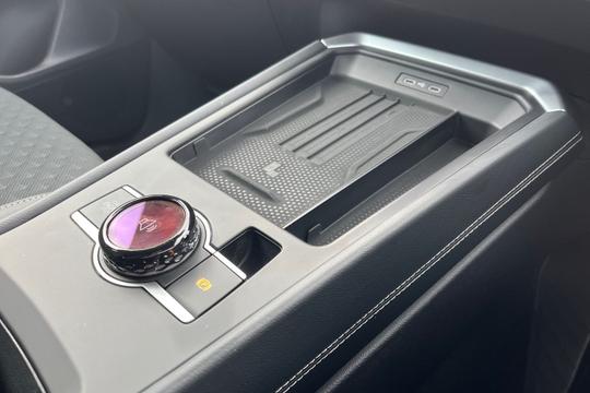 Volkswagen T-Roc Photo autoimg-c620f53eb4bedb45bdf2d2ca7af2903824308c72.jpg