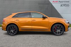 Audi SQ8 Photo 4