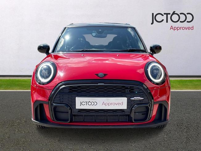 MINI Hatch Photo 8