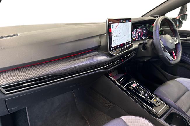 VOLKSWAGEN Golf Photo 2