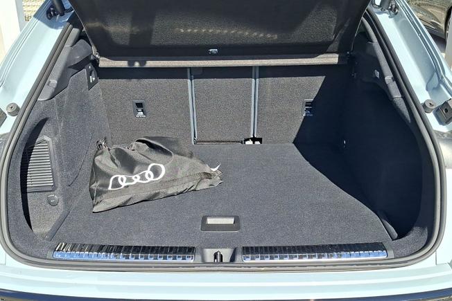 AUDI Q3 Photo 25