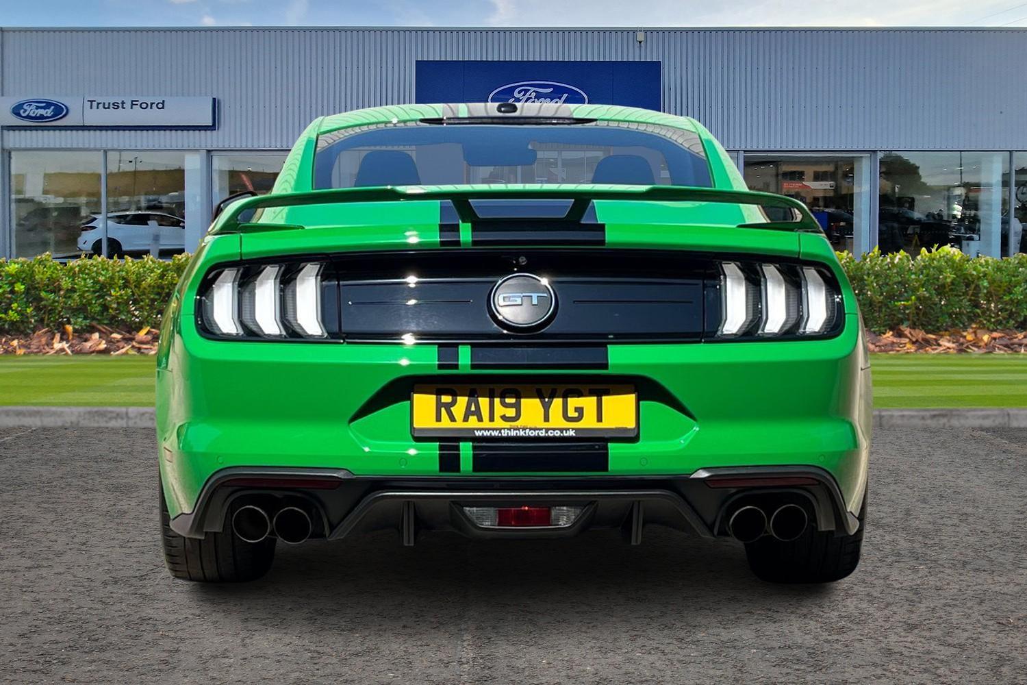 Ford Mustang Photo 6