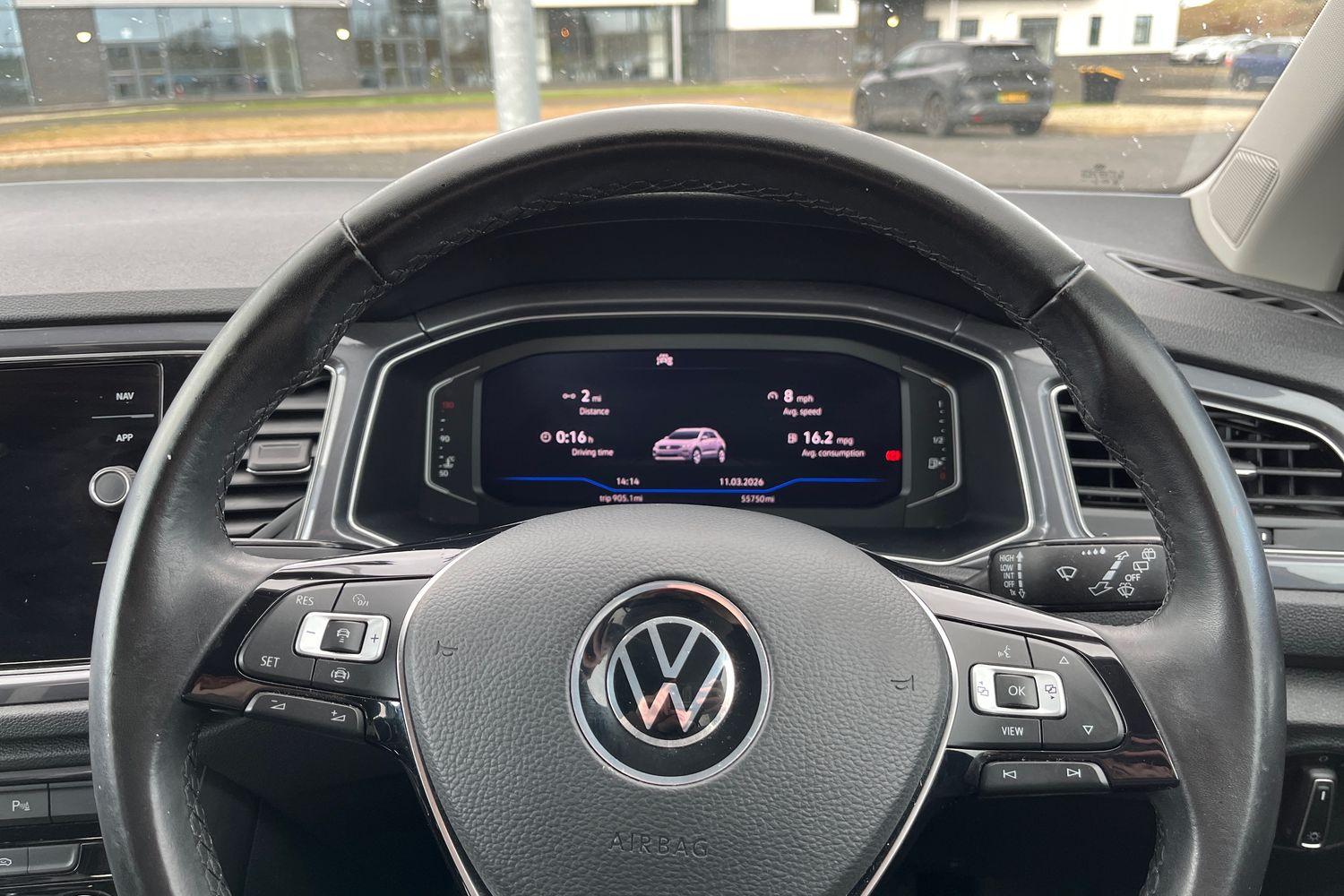 Volkswagen T-ROC Photo 11