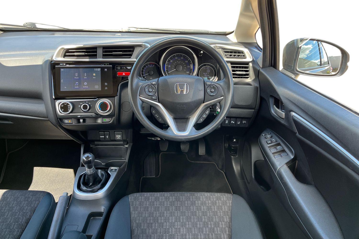 Honda Jazz Photo 10