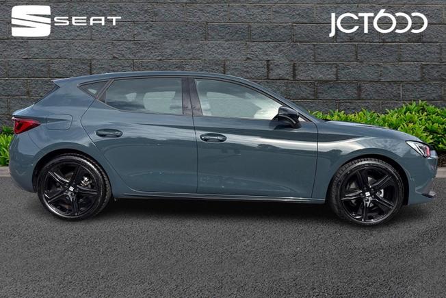 SEAT Leon Photo 4