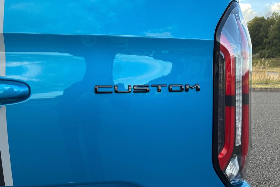 Ford Transit Custom Photo autoimg-c6423814af0631c1d92190dc81d1ceda70244bb5.jpg