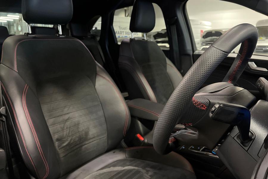 Ford KUGA Photo autoimg-c644969fab4768d6e268ad6432ee08128e4abb09.jpg