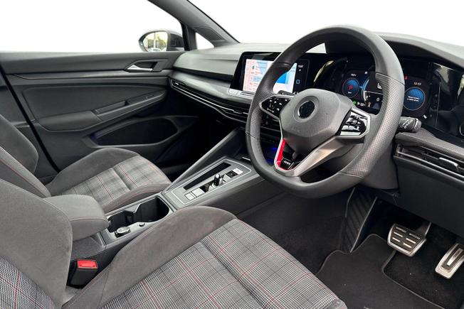 VOLKSWAGEN Golf Photo 6