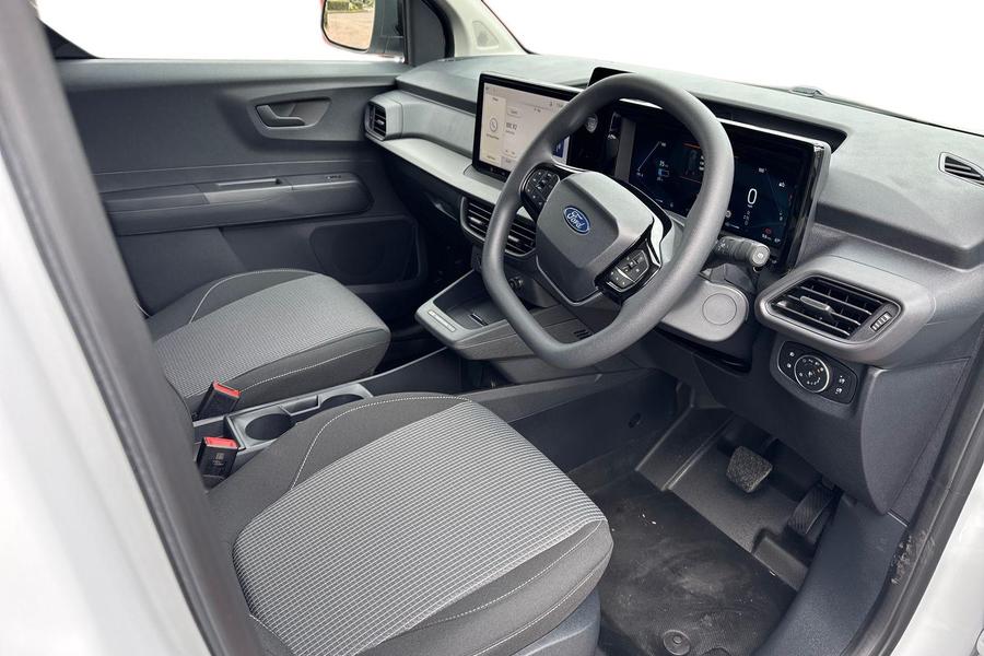 Ford E-TRANSIT COURIER Photo autoimg-c64528939c0f81ed99d374766002266e5dd83185.jpg
