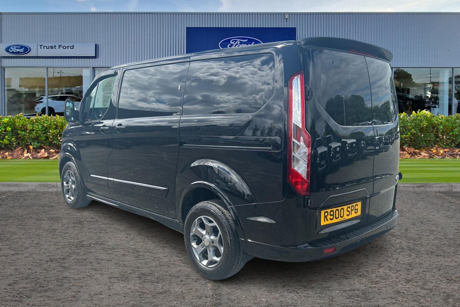 Ford TRANSIT CUSTOM Photo 1