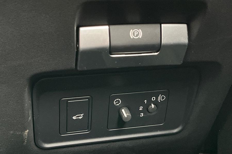 Land Rover RANGE ROVER EVOQUE Photo autoimg-c6472372967e122780047921510515ff868c5080.jpg
