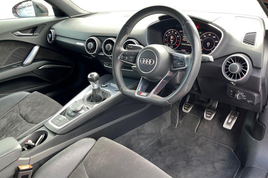 Audi TT Photo autoimg-c64d35eac46b3f67be77e2a9e441e72054afdaa0.jpg