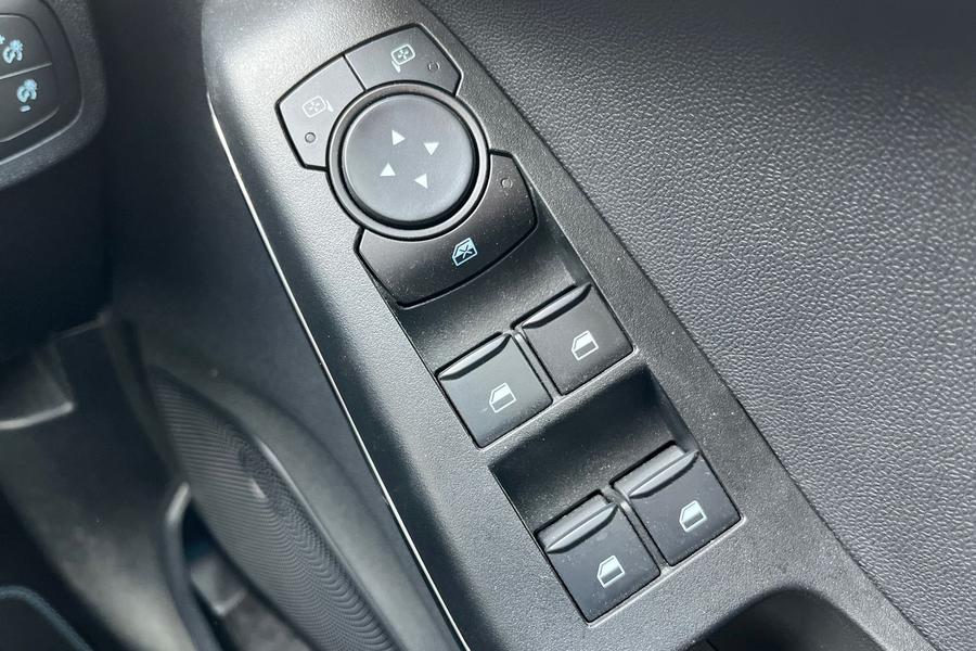 Ford FIESTA Photo autoimg-c651f09da06ca7558fd5944f282daa00aa885b32.jpg