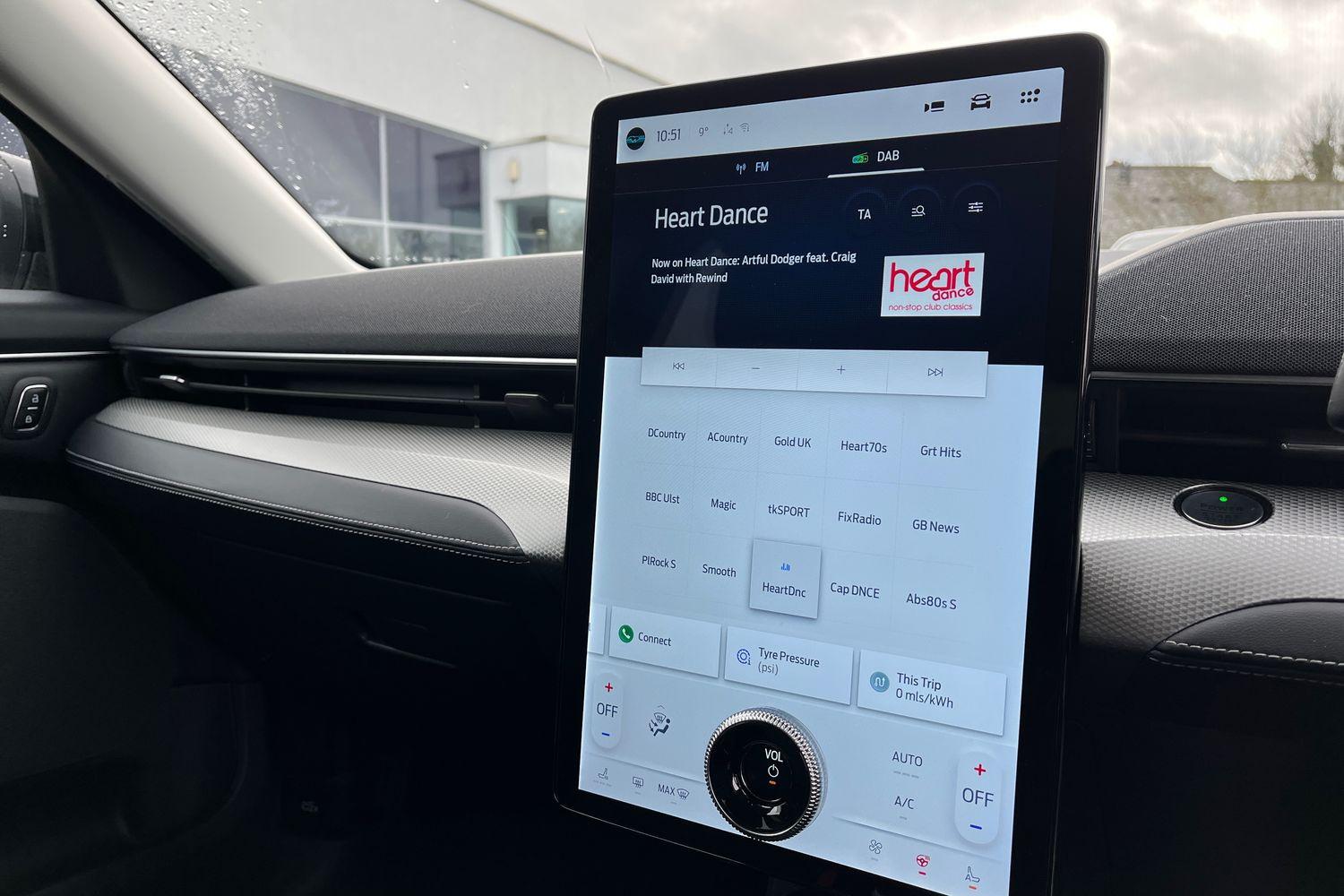 Ford MUSTANG MACH-E Photo 30